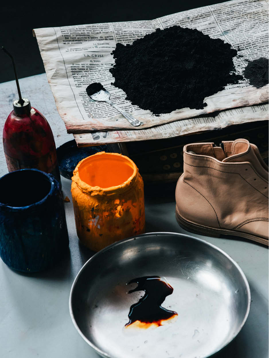 Officine Creative: Calzature e accessori artigianali