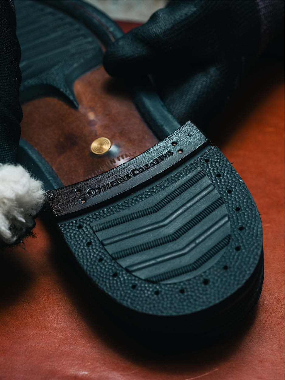 Officine Creative: Calzature e accessori artigianali