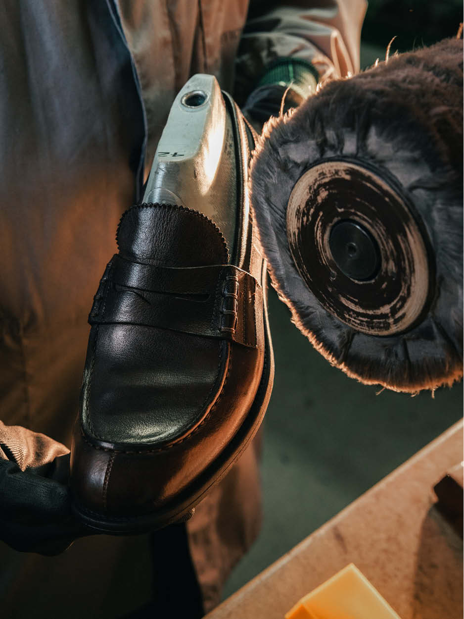 Officine Creative: Calzature e accessori artigianali