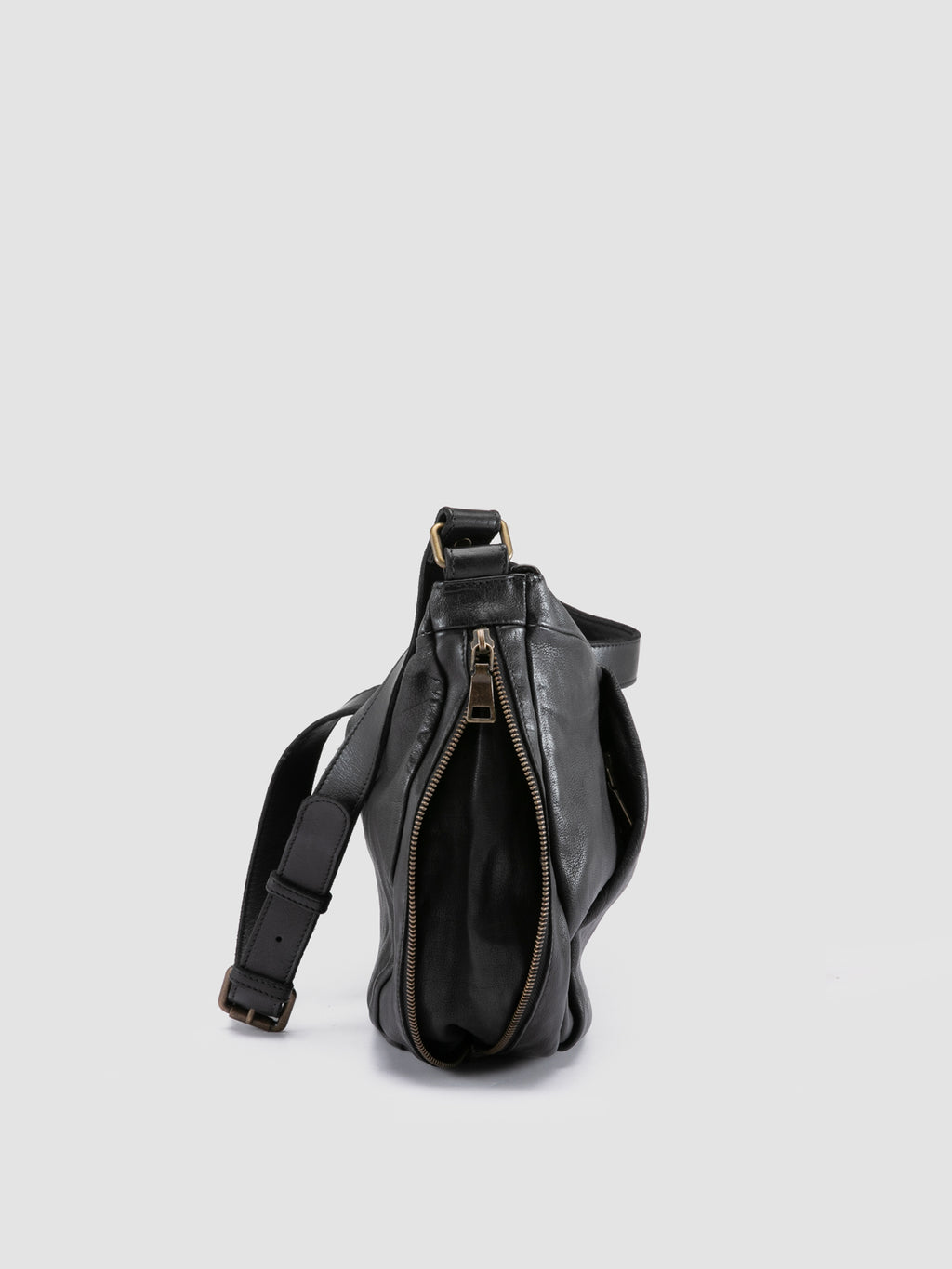 HELMET 50 - Schwarzer Gürtel aus Leder - image 3,side view