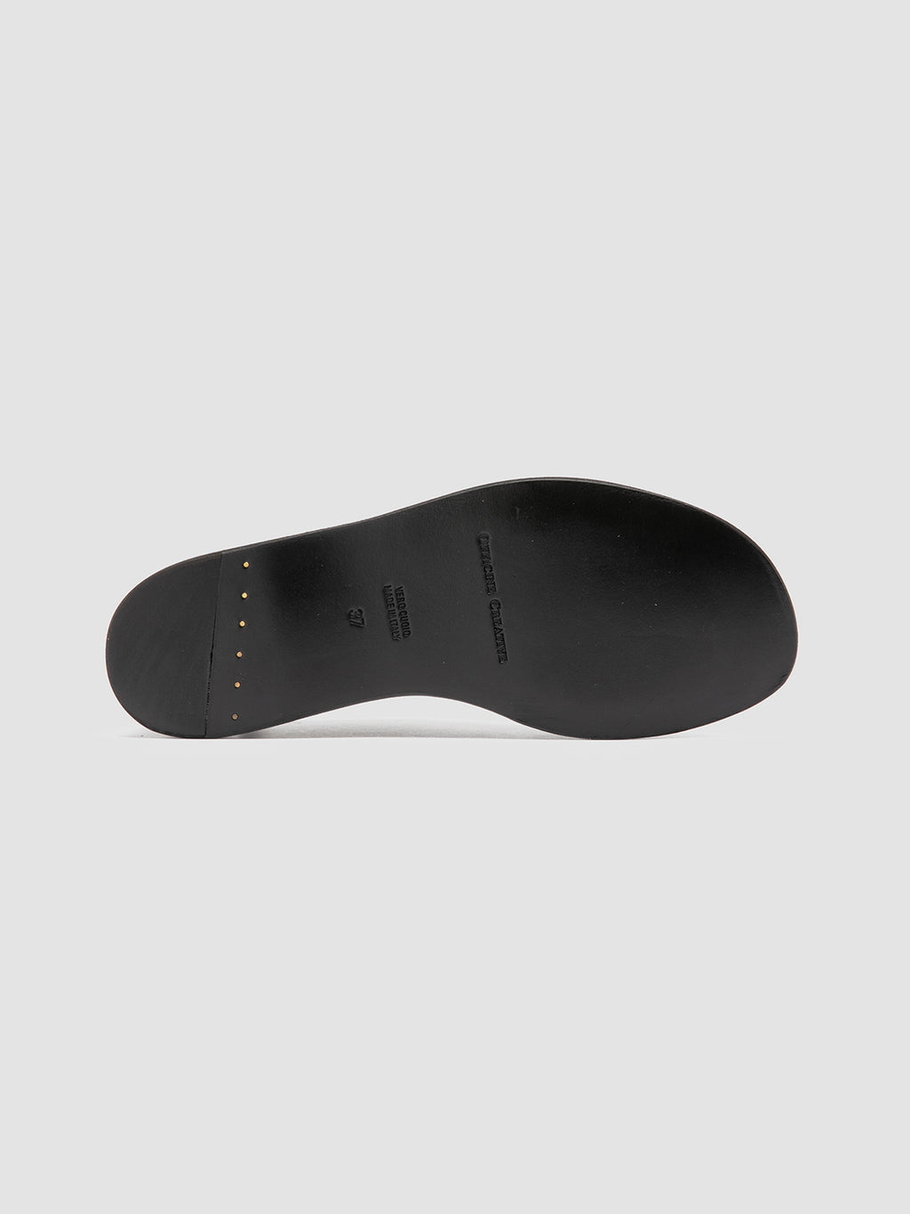 ITACA 046 - Schwarze Peeptoe-Schuhe aus Leder - image 5,side view