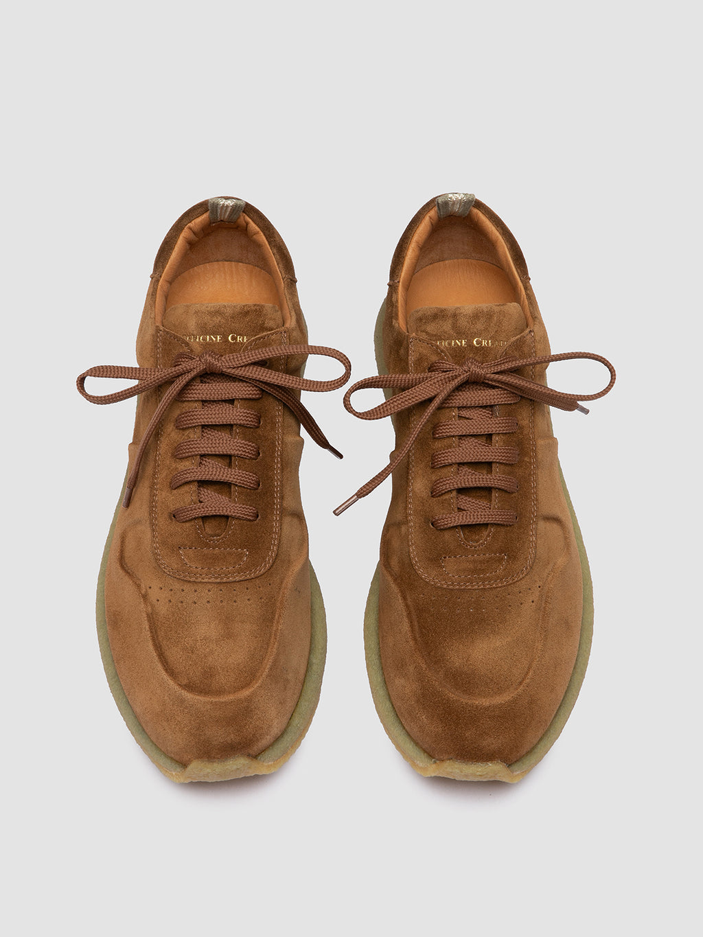 LEGEND 001 - Braune Low-Top-Sneakers aus Wildleder - image 2,side view