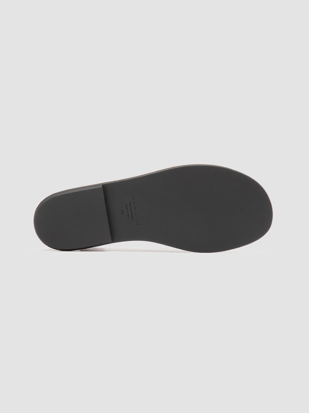 MIENNE 001 - taupefarbene Slipper aus Wildleder - image 5,side view