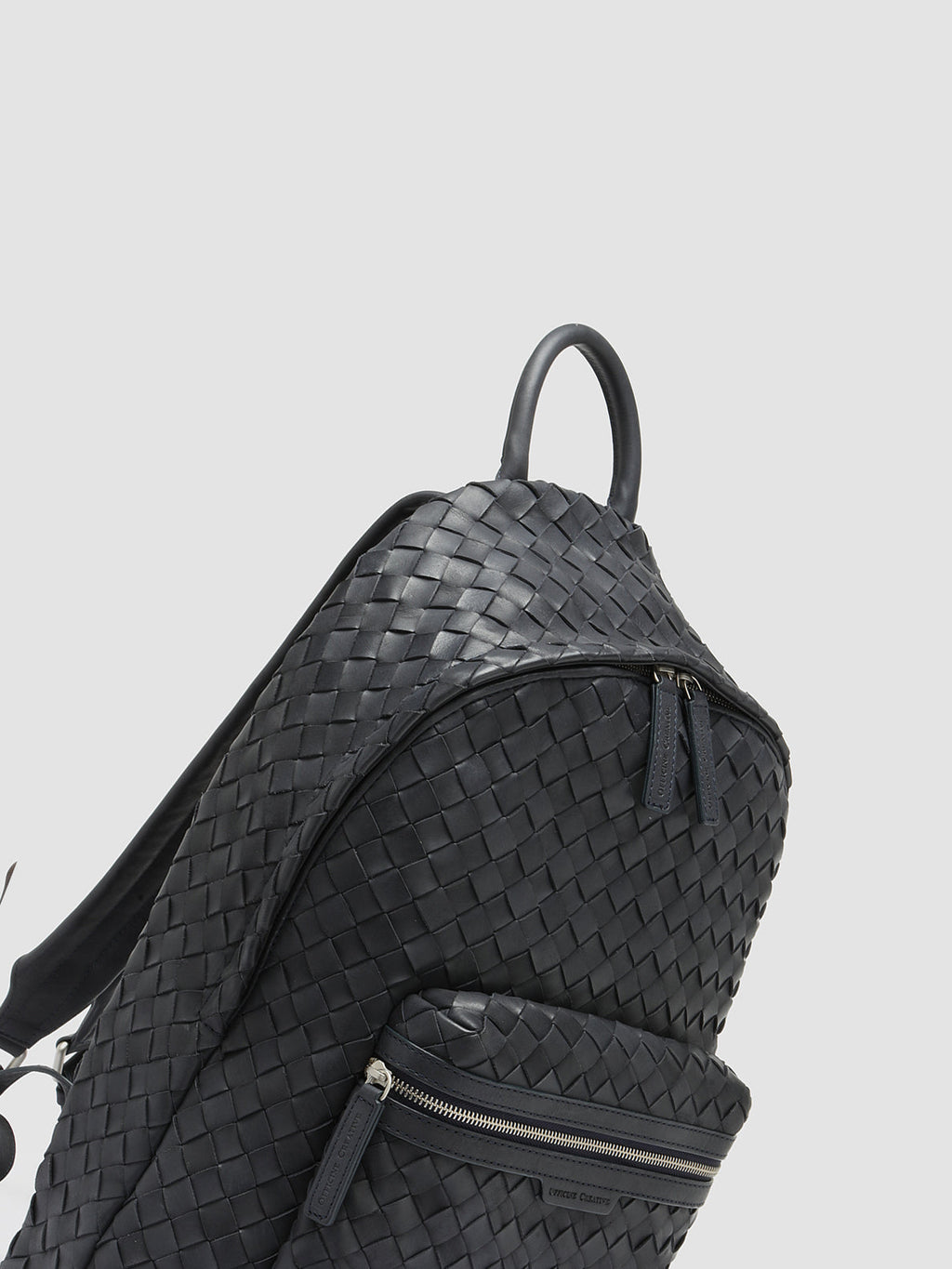 ARMOR 04 - Blauer Lederrucksack - image 2,side view