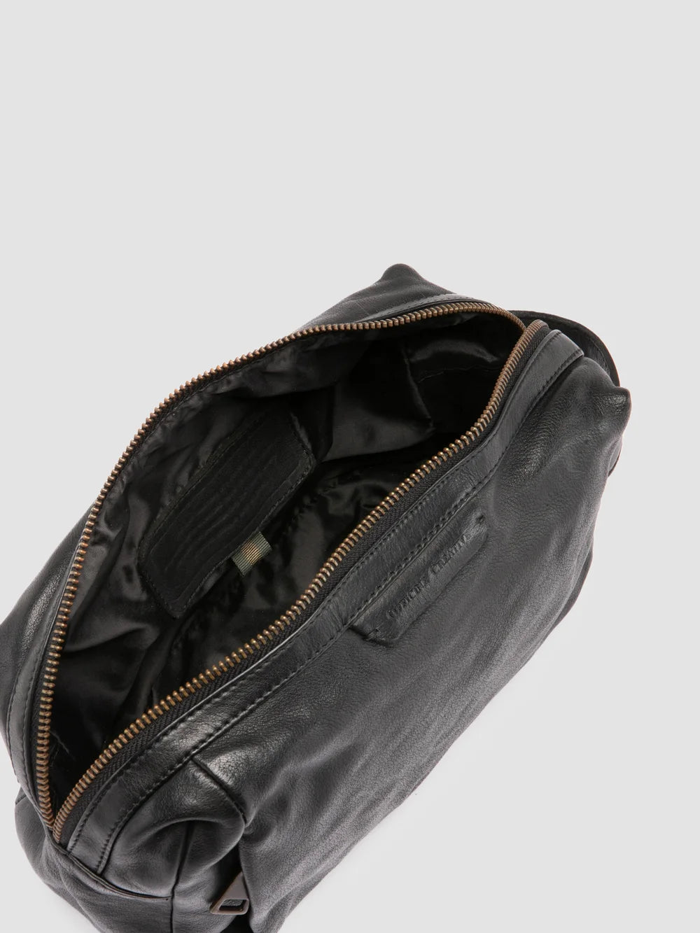 HELMET 054 - Schwarze Ledertasche - image 6,side view