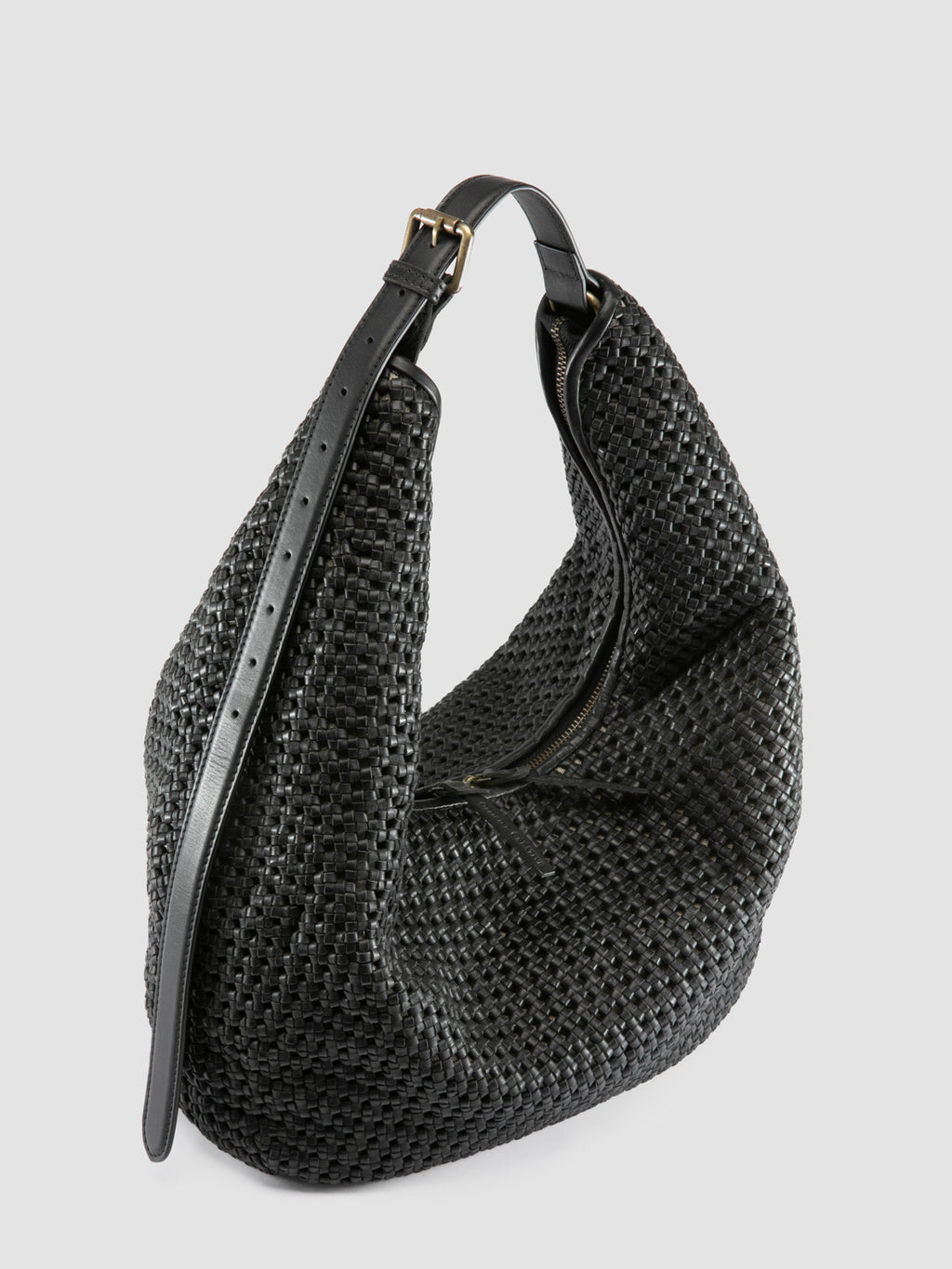 VICKY 002 - Schwarze Umhängetasche aus Leder - image 3,side view