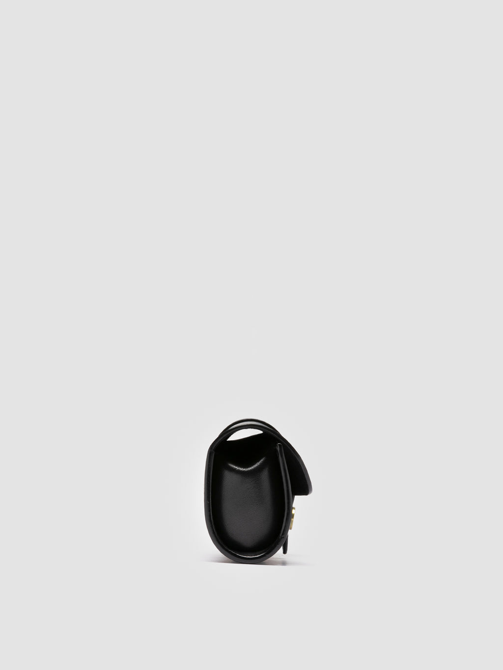 OC CASE 001 - Black Leather Case - image 3,side view
