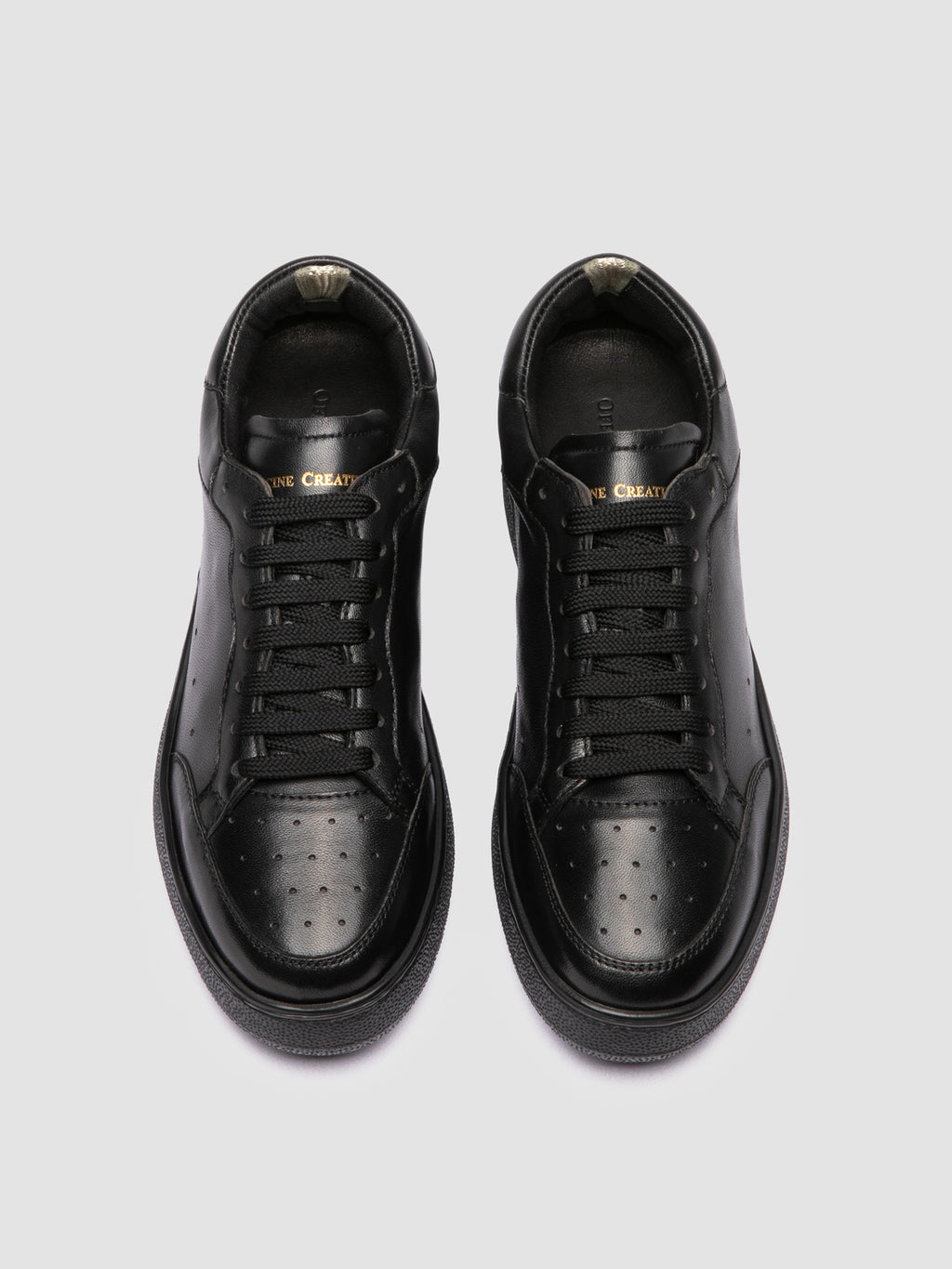 THE ANSWER 101 - Schwarze Low-Top-Sneaker aus Leder - image 2,side view