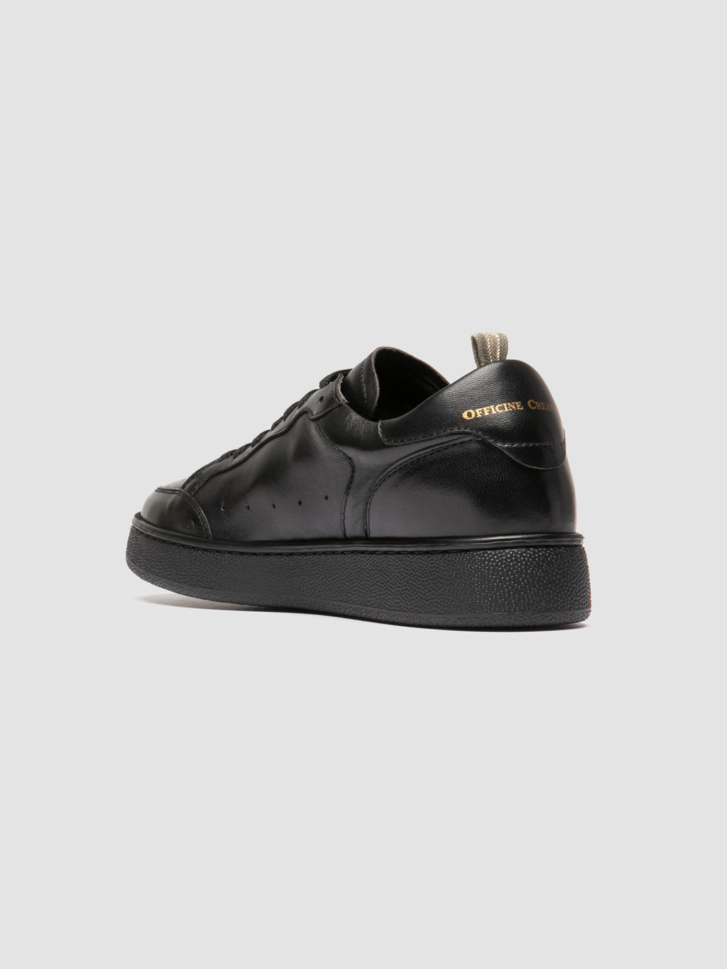 THE ANSWER 101 - Schwarze Low-Top-Sneaker aus Leder - image 4,side view
