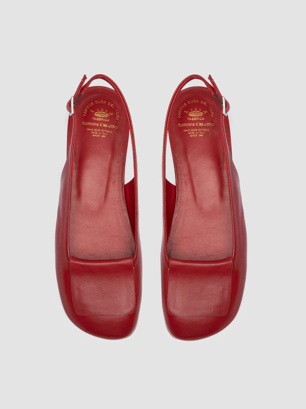 MEREDITH 001 - Rote Ledersandalen mit Fersenriemen - image 2,side view