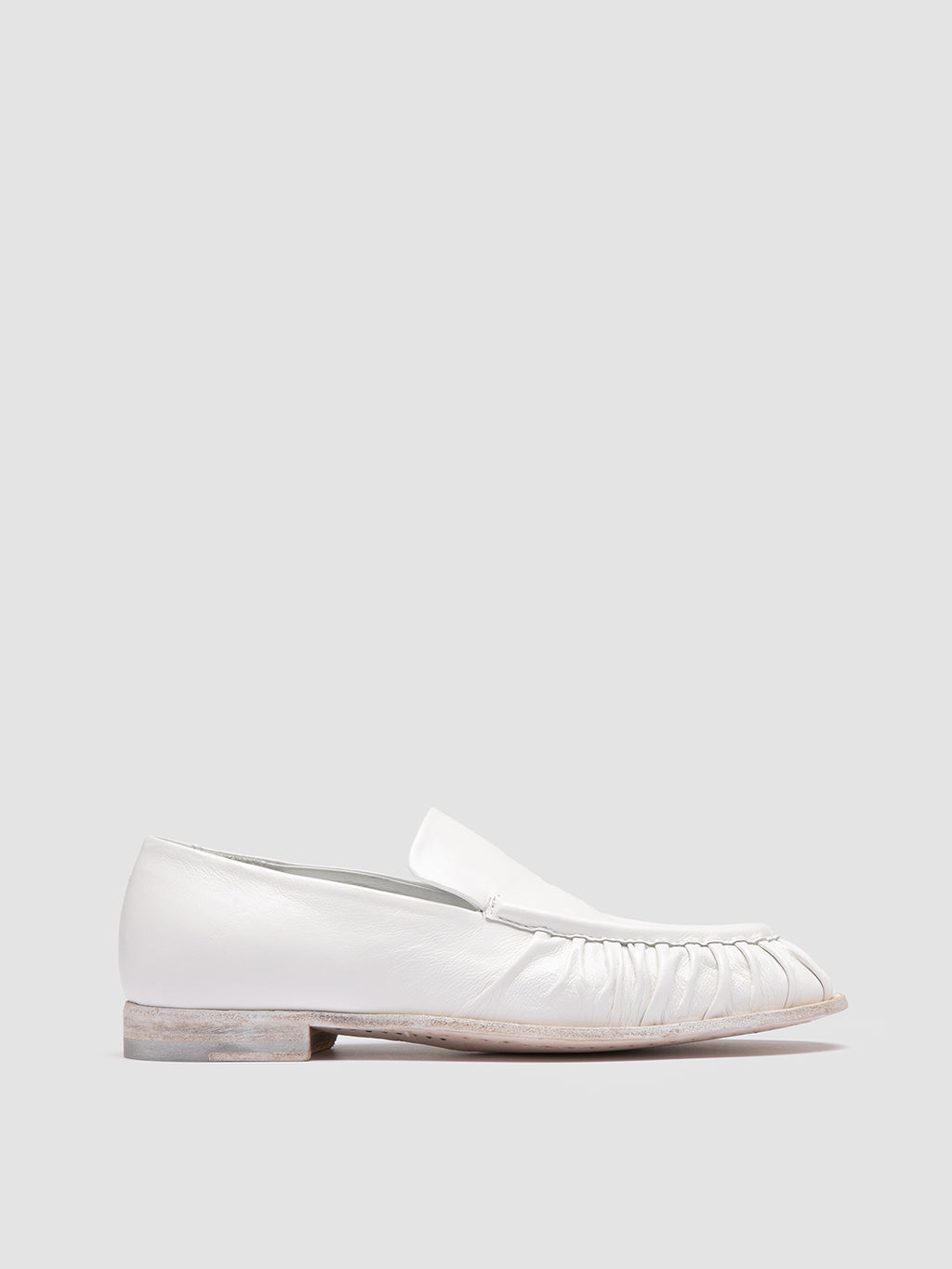 SOLITUDE 101 - Weiße Loafer aus Leder - image 1,side view