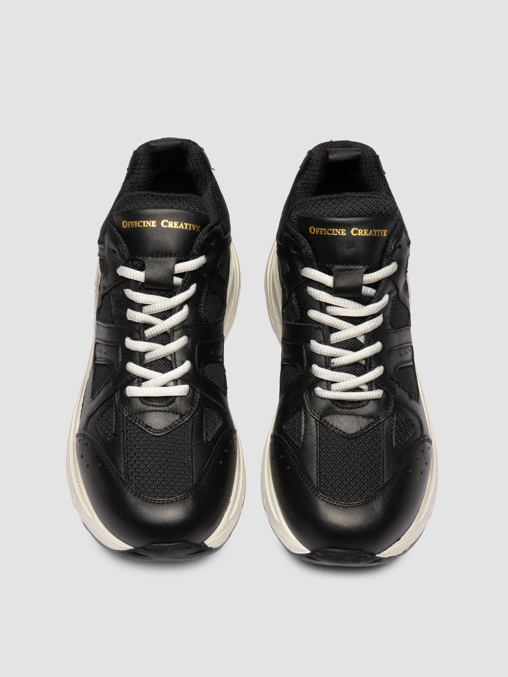 SUPURBIA 101 - Schwarze Low-Top-Sneaker aus Leder - image 2,side view