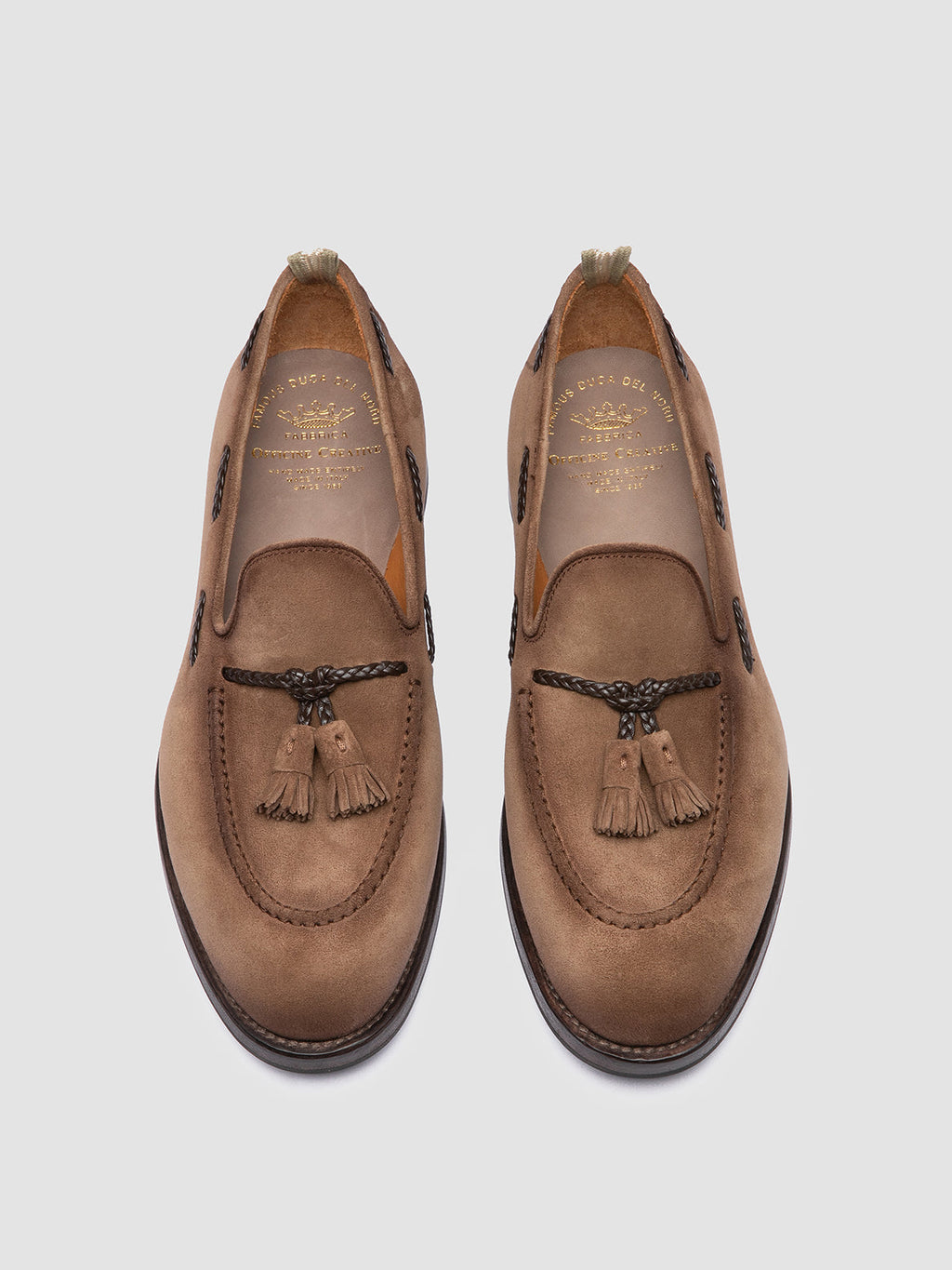 IVIES 002 - Hellbraune Loafer aus Wildleder mit Quaste - image 2,side view