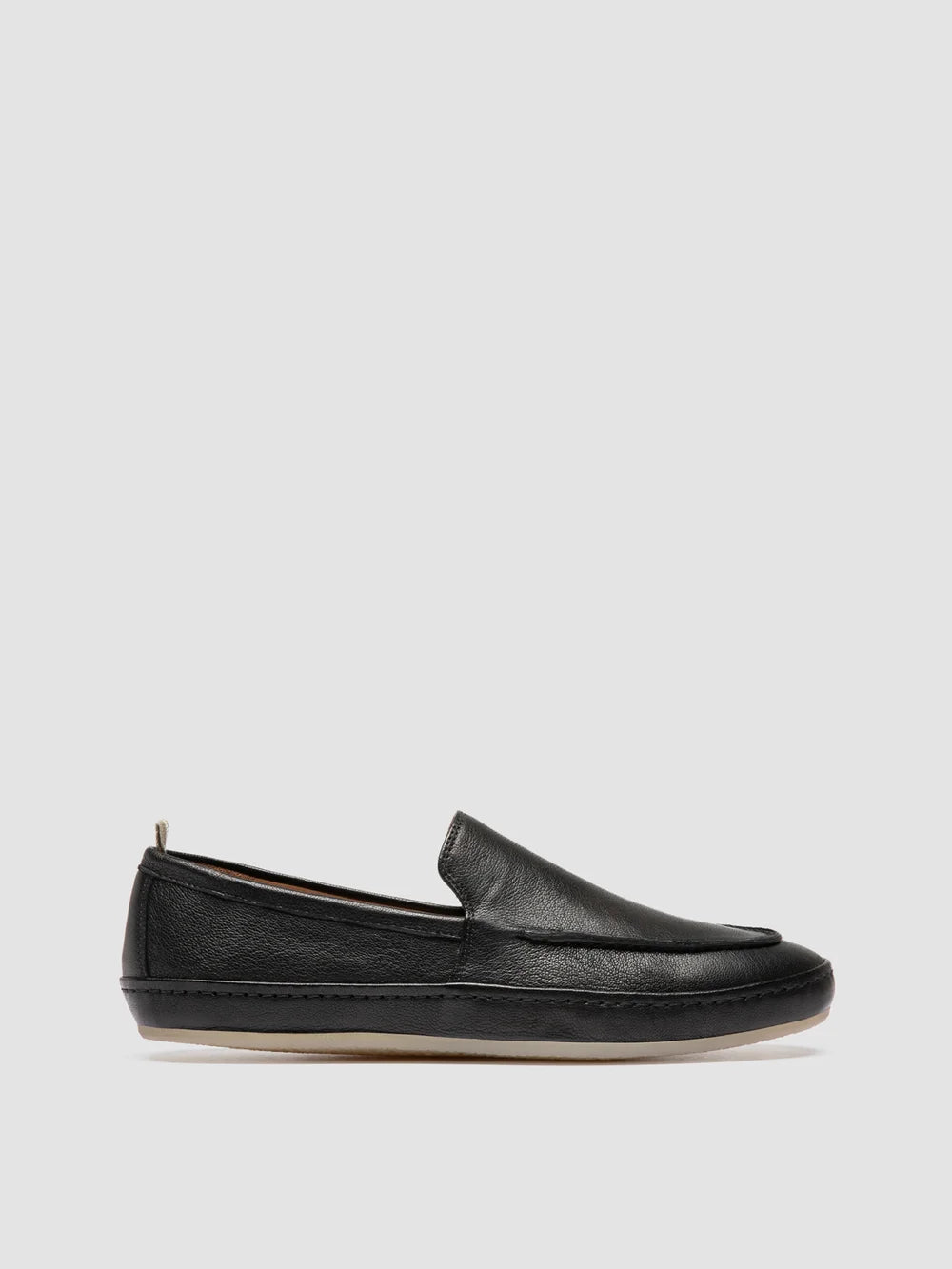 LINE 001 - Pennyloafer aus schwarzem Leder - image 1,side view