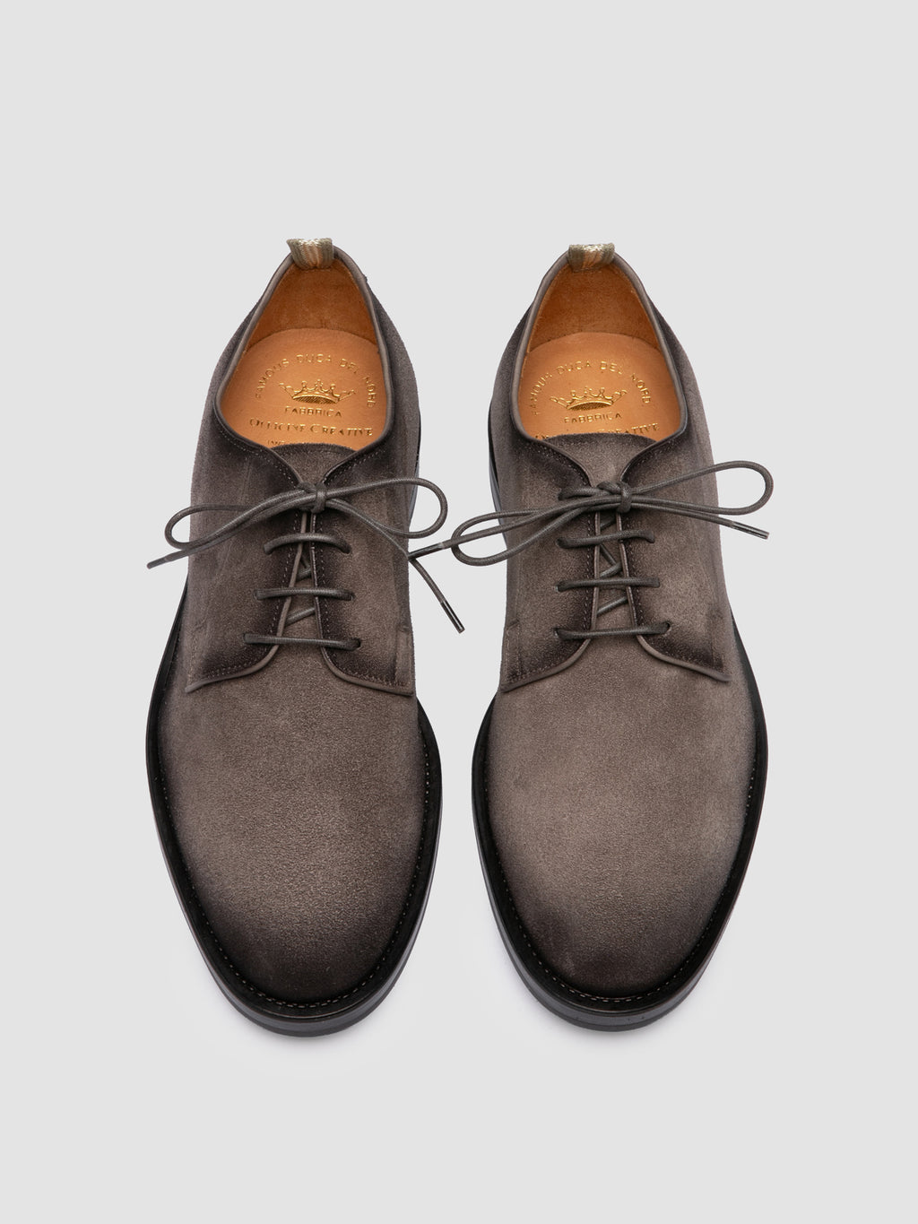 SILENT 001 - Taupefarbene Derby-Schuhe aus Wildleder - image 2,side view