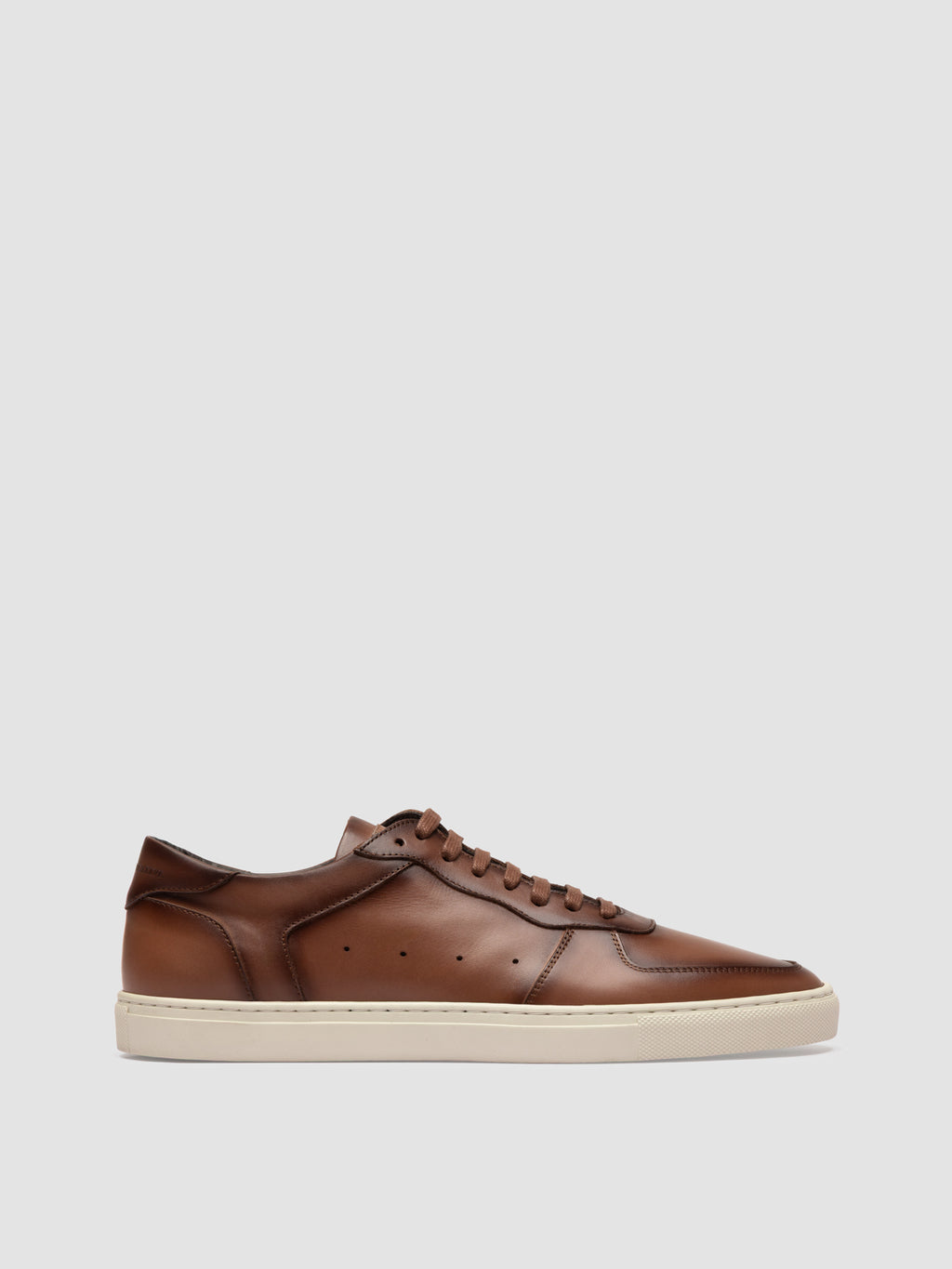 SISSO 001 - Braune Low-Top-Sneakers aus Leder - image 1,side view