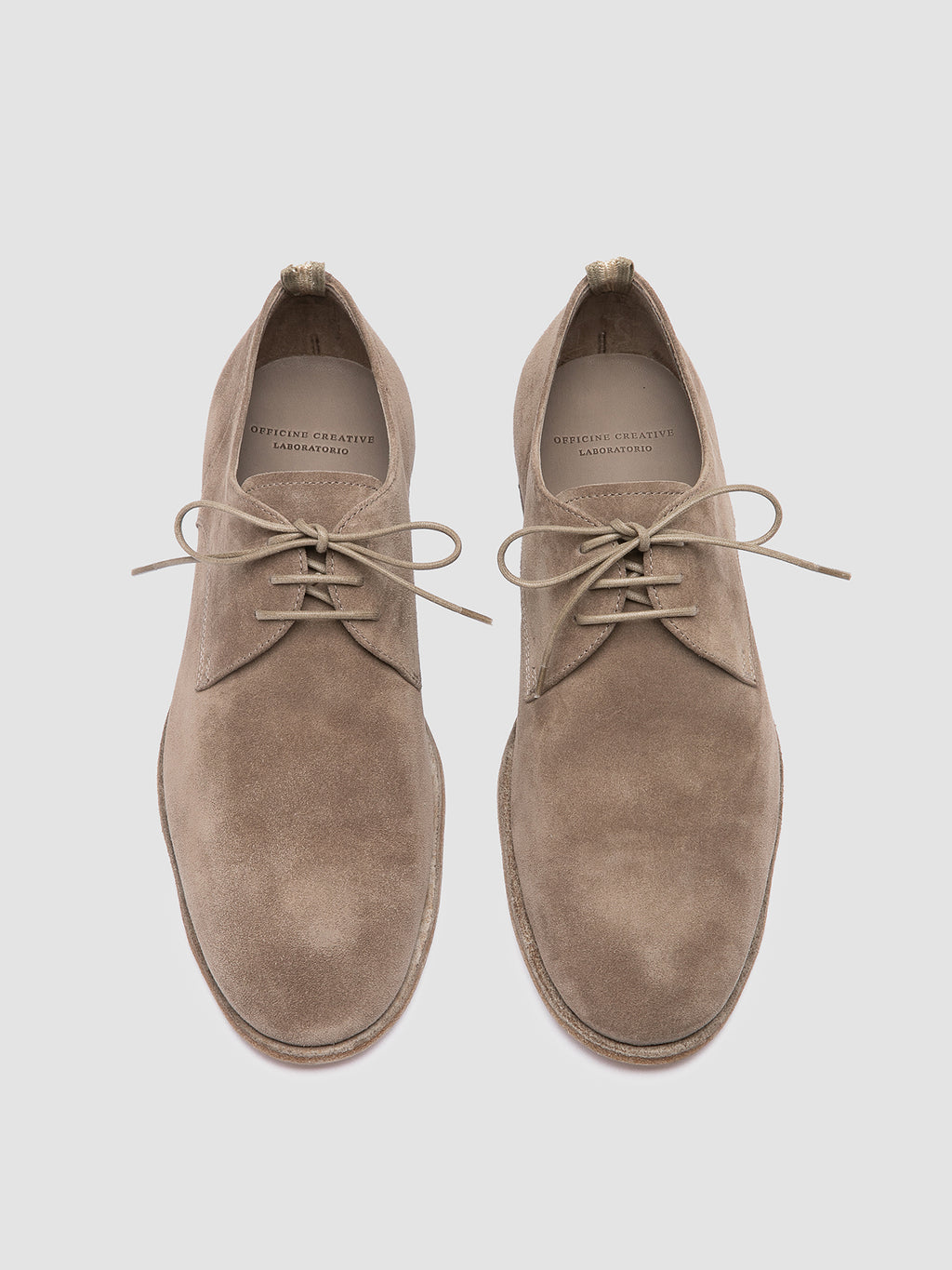 SOLITUDE 002 - Taupefarbene Derby-Schuhe aus Wildleder - image 2,side view