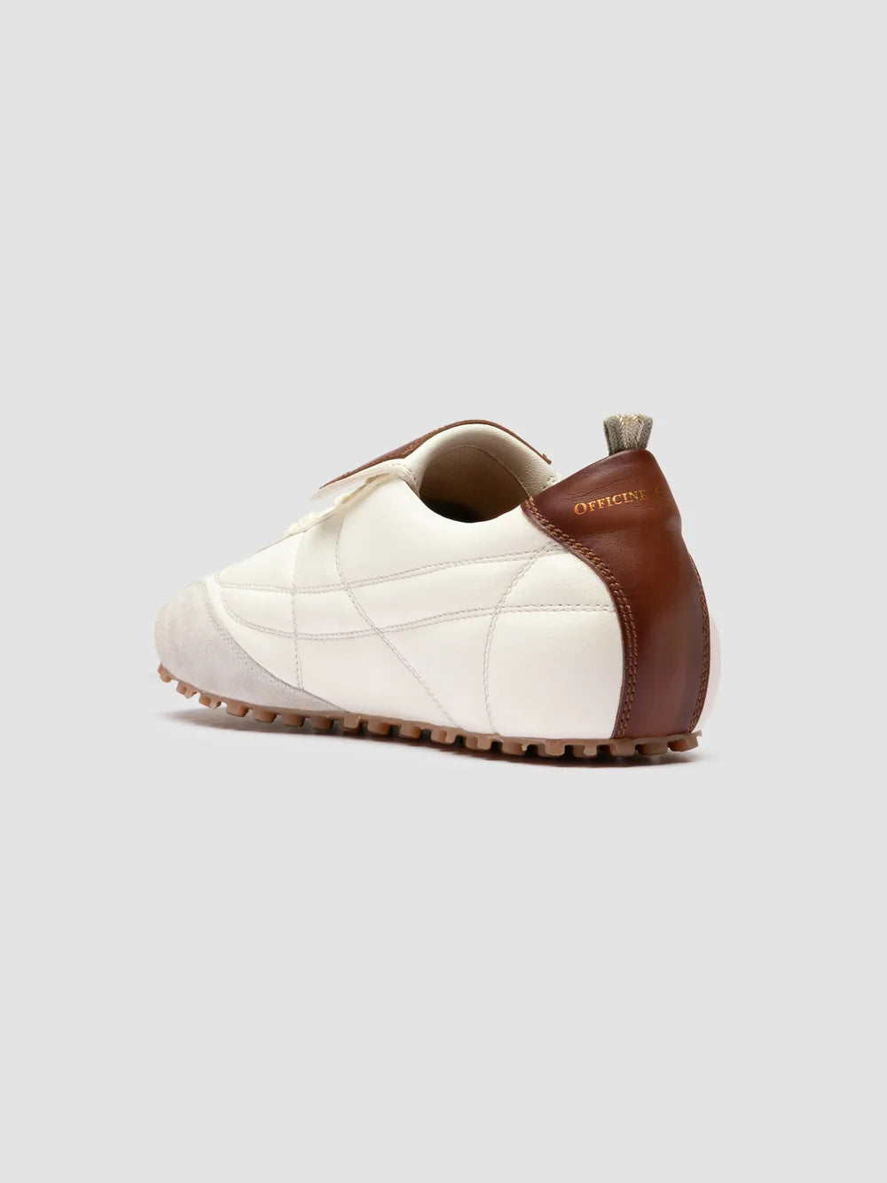 STRIKER 001 - Low-Top-Sneaker aus weißem Leder und Wildleder - image 4,side view