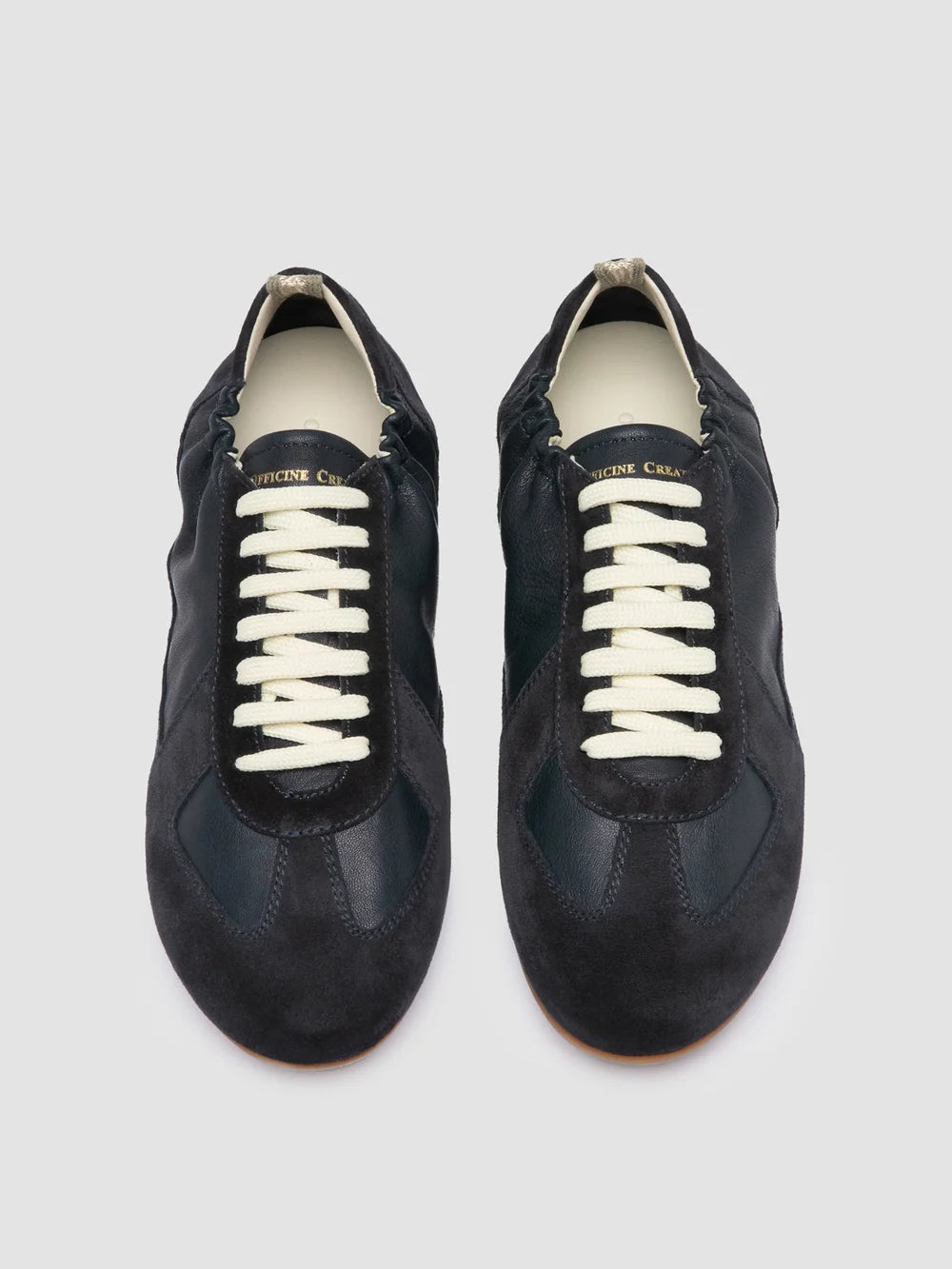 SUBSIDE 001 - Low-Top-Sneaker aus blauem Leder und Wildleder - image 2,side view