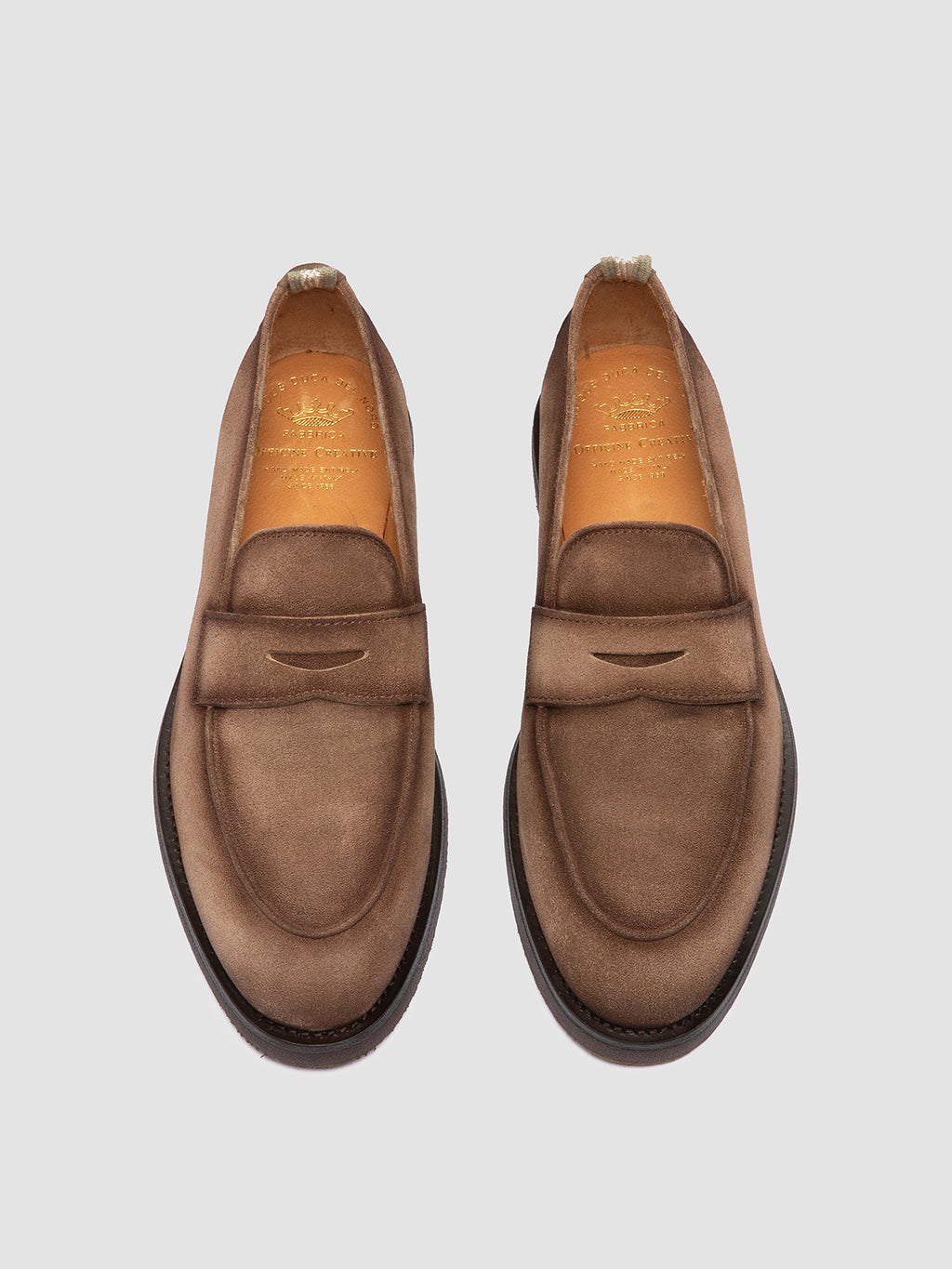 OPERA FLEXI 101 - Taupefarbene Penny-Loafers aus Wildleder - image 2,side view