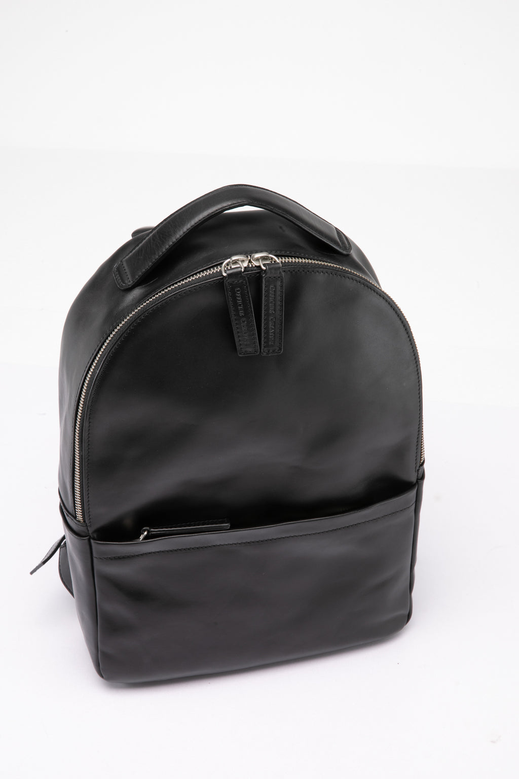 QUENTIN 020 - schwarzer Lederrucksack - image 2,side view