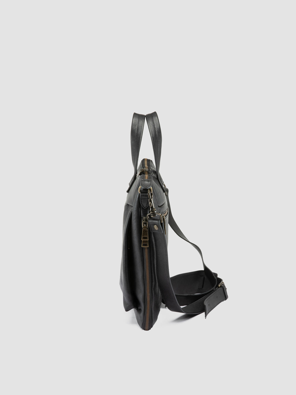 HELMET 046 - Schwarze Aktentasche aus Leder - image 5,side view