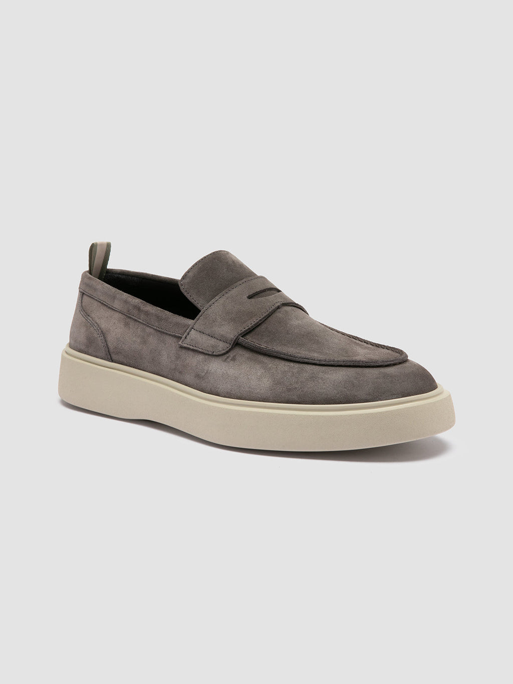 FRAME 001 - graue Penny-Loafer aus Wildleder - image 3,side view